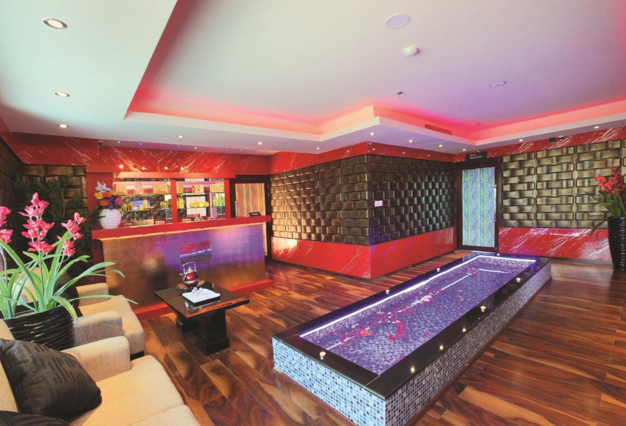 Ramada By Wyndham Alleppey Alappuzha Εξωτερικό φωτογραφία
