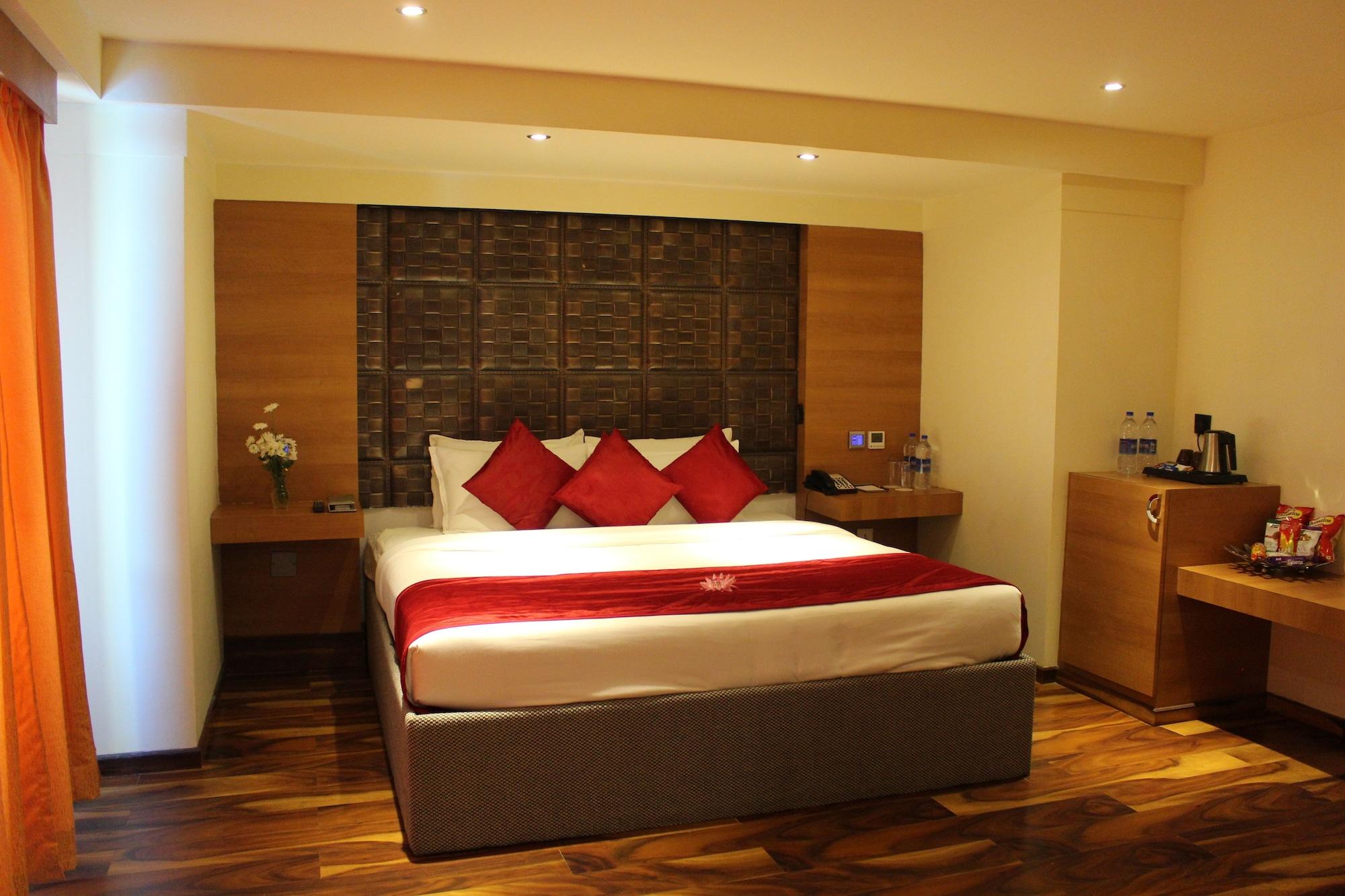 Ramada By Wyndham Alleppey Alappuzha Εξωτερικό φωτογραφία