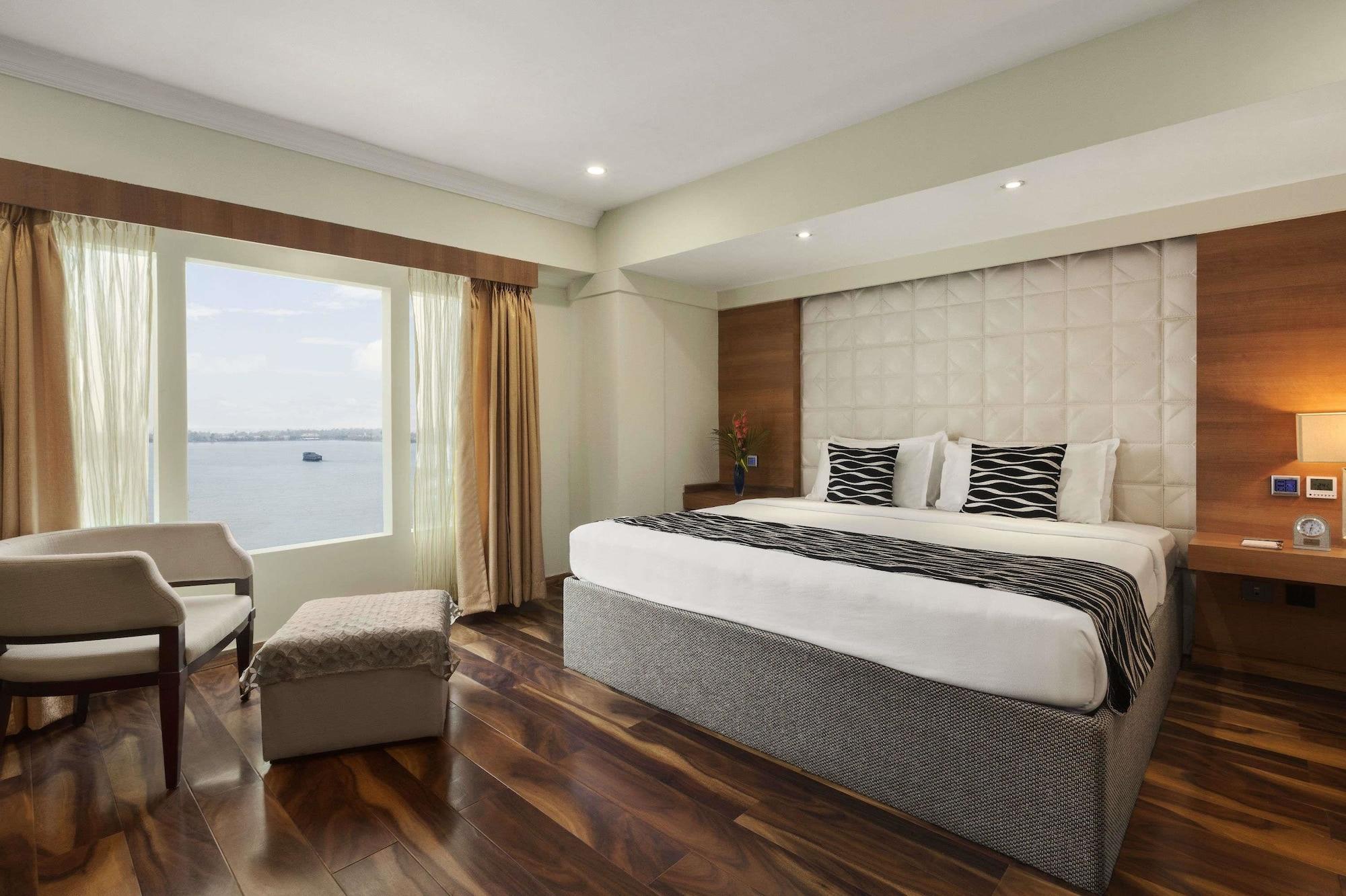 Ramada By Wyndham Alleppey Alappuzha Εξωτερικό φωτογραφία