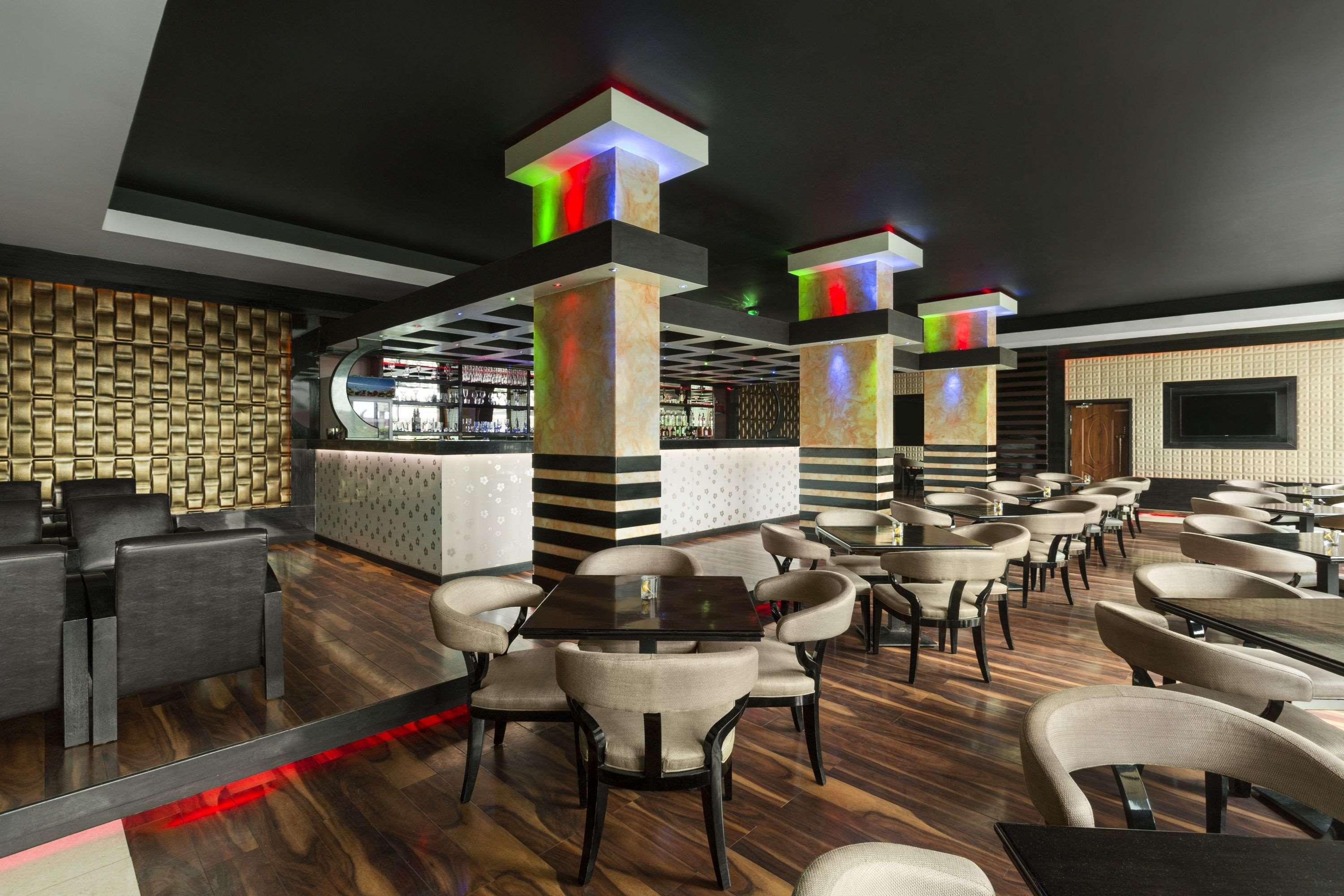 Ramada By Wyndham Alleppey Alappuzha Εξωτερικό φωτογραφία