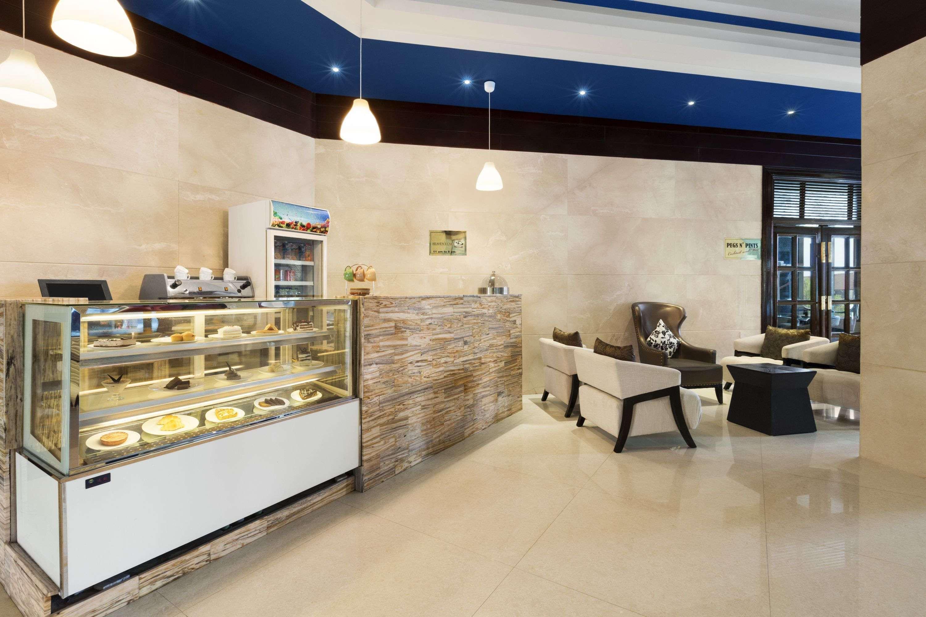Ramada By Wyndham Alleppey Alappuzha Εξωτερικό φωτογραφία