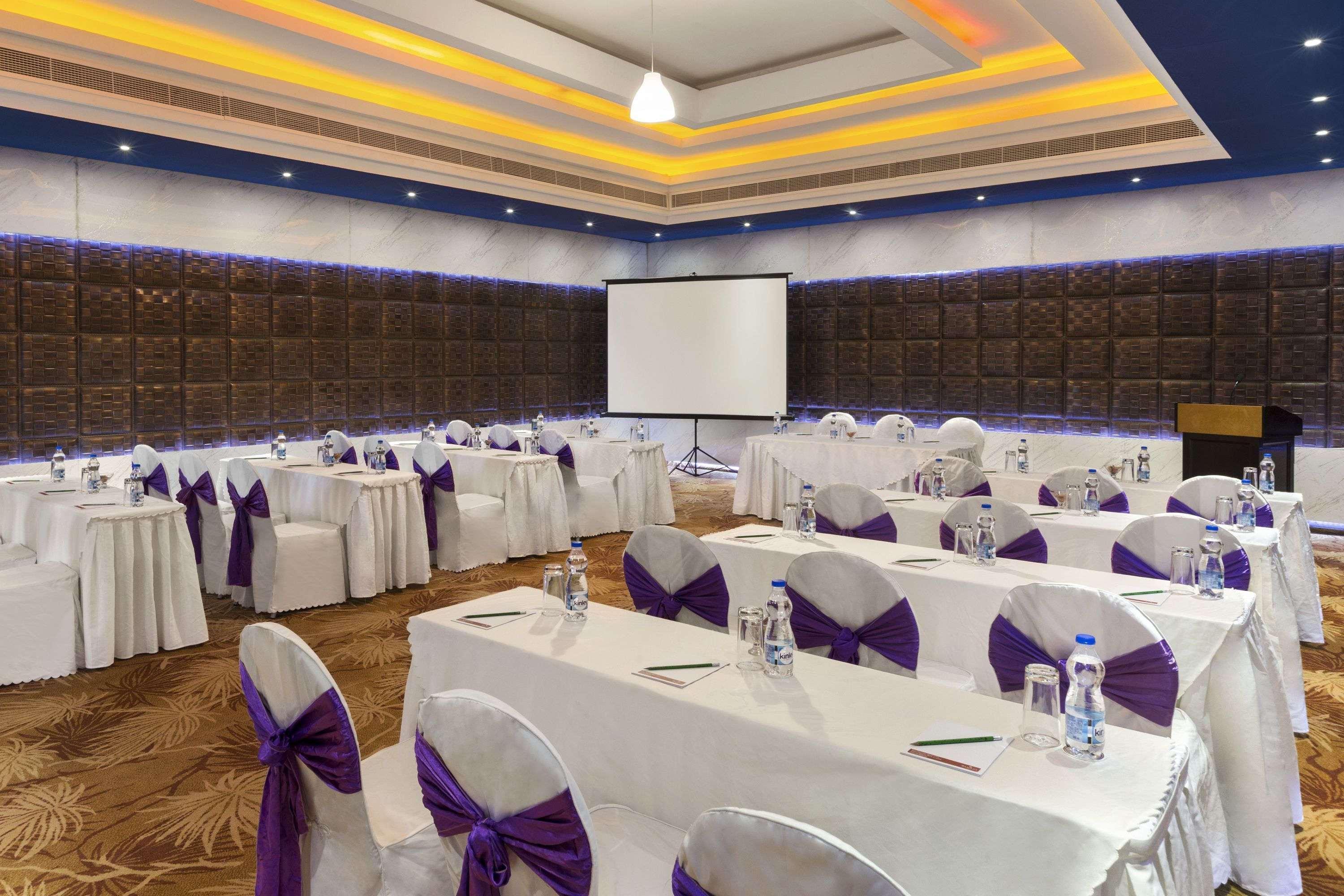Ramada By Wyndham Alleppey Alappuzha Εξωτερικό φωτογραφία