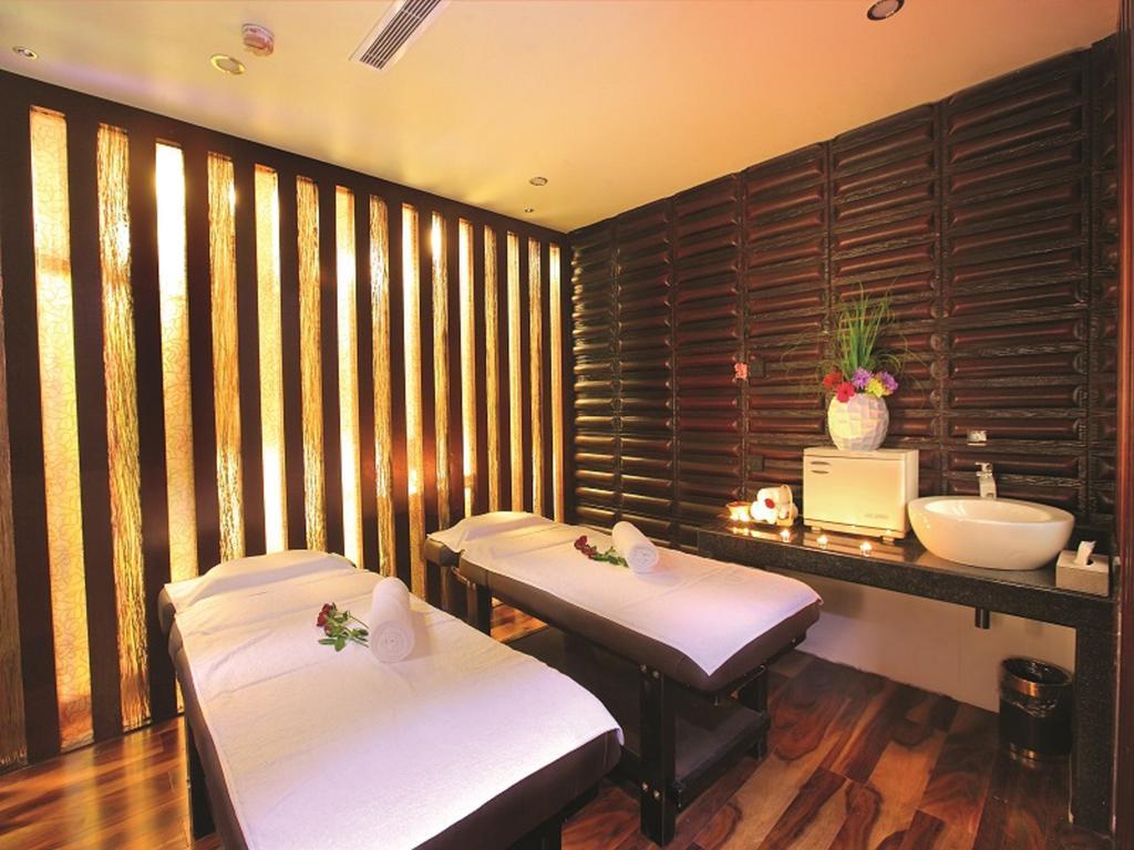 Ramada By Wyndham Alleppey Alappuzha Εξωτερικό φωτογραφία