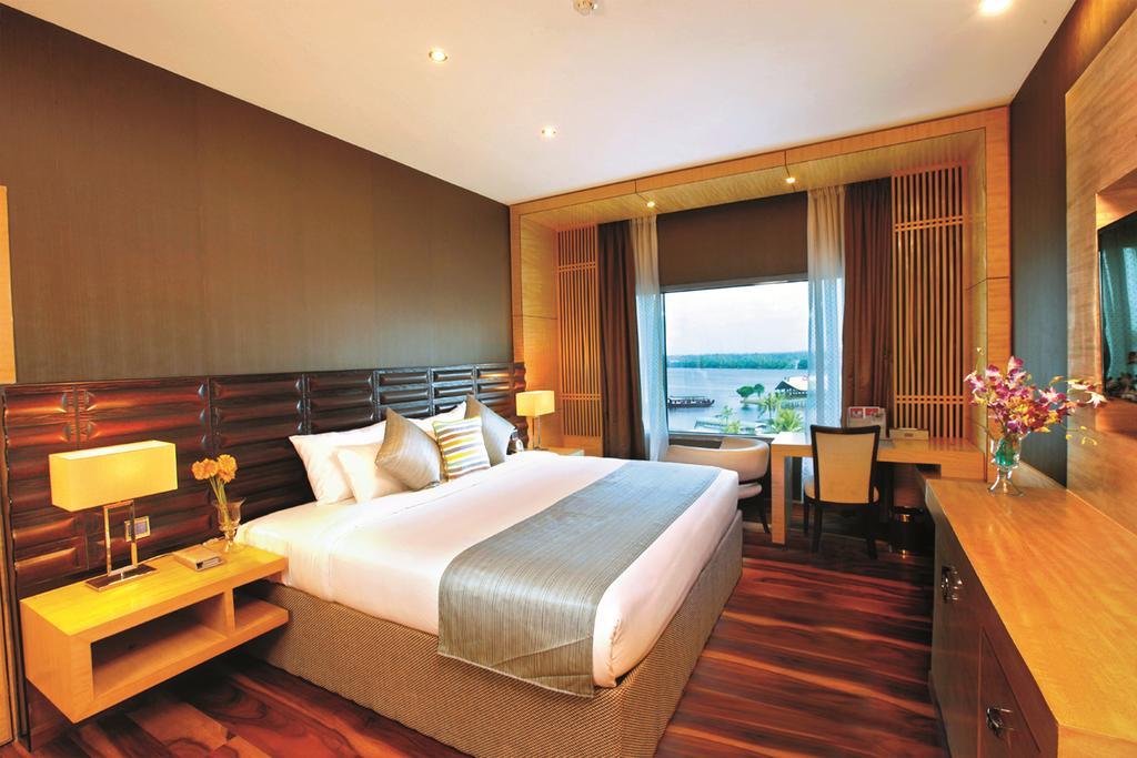 Ramada By Wyndham Alleppey Alappuzha Εξωτερικό φωτογραφία