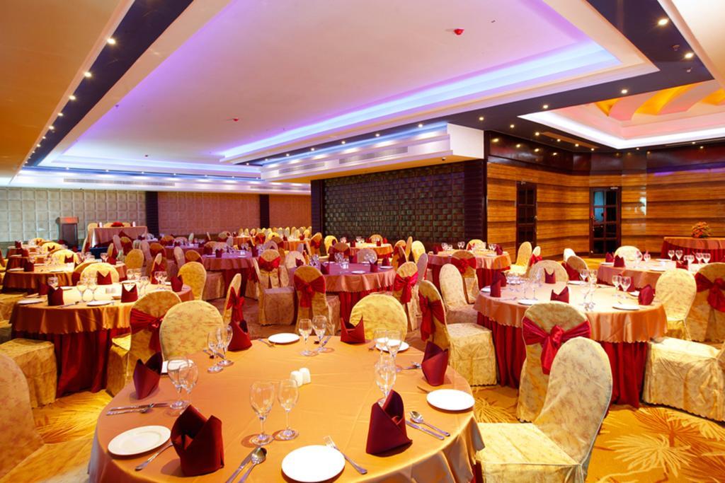 Ramada By Wyndham Alleppey Alappuzha Εξωτερικό φωτογραφία