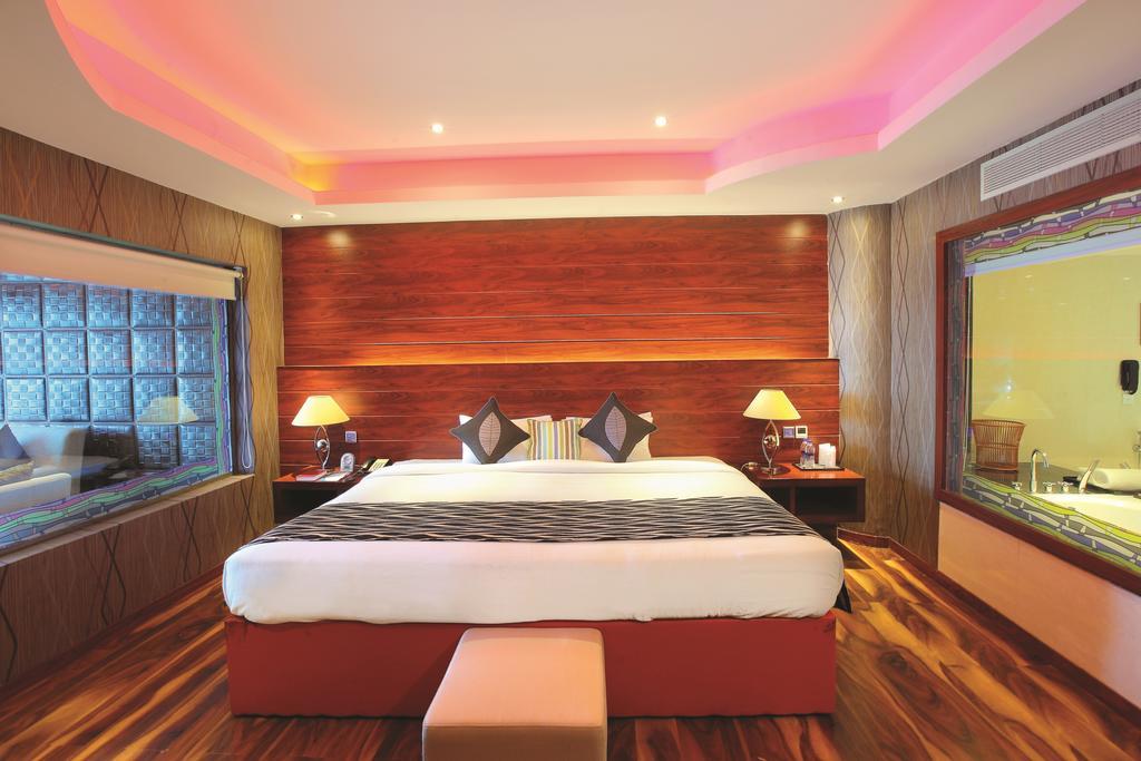 Ramada By Wyndham Alleppey Alappuzha Εξωτερικό φωτογραφία